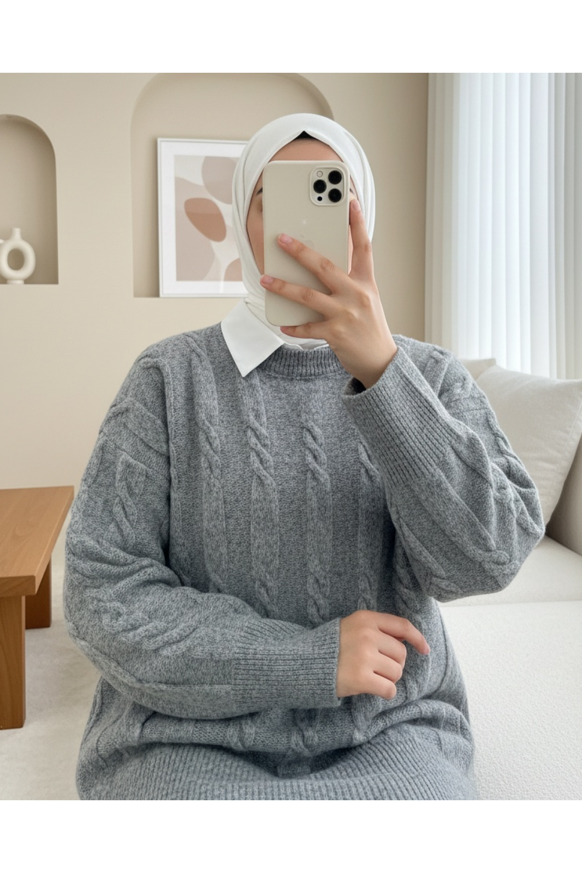 Soft Knitted Sweater with Embossed Pattern -Grey