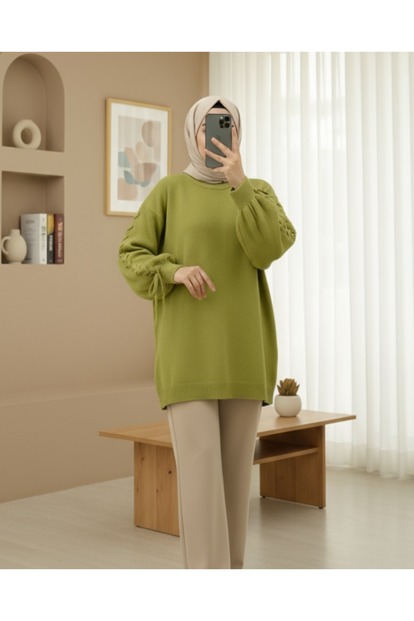 Round  Neck Knitted Detailed Sweater    -Oil Green