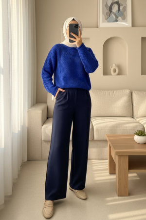 Round Neck Knitted Sweater -Saxe 