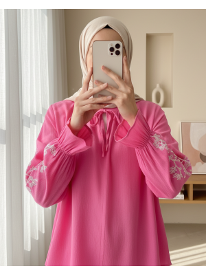 Yakası Bağlamalı Kolu Nakışlı Lastikli Gömlek -Pembe