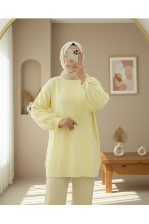 Round  Neck Knitted Detailed Sweater    -Light yellow