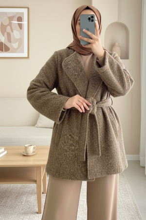 İçi Astarlı Tek Düğmeli Kemerli Sakallı Kap -Karamel