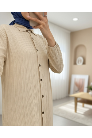 تونيك طويل مجعد برقبة بأزرار وأكمام مرنة  -اللون البيج