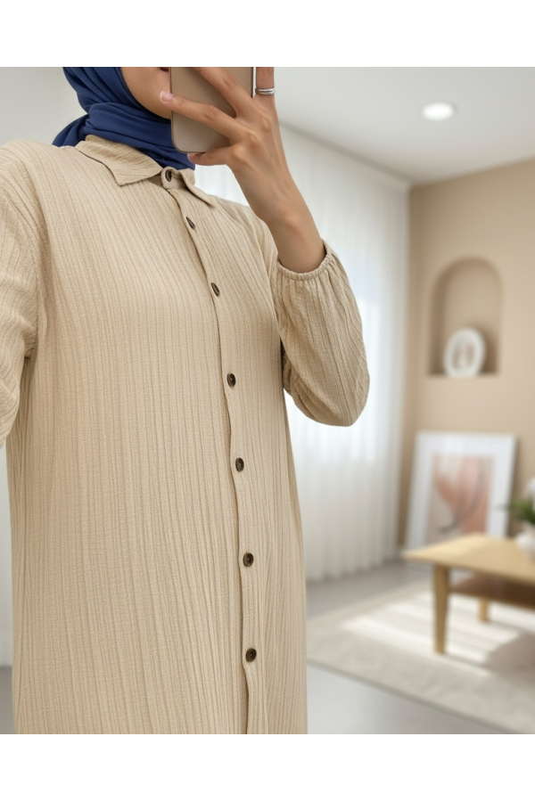 تونيك طويل مجعد برقبة بأزرار وأكمام مرنة  -اللون البيج