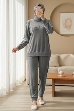 Kabartma Yazılı Fransız Kadife Pijama Takımı -Gri