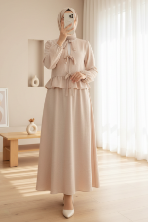 Önü Bağcıklı Kolu Lastikli Etekli Takım -Bej