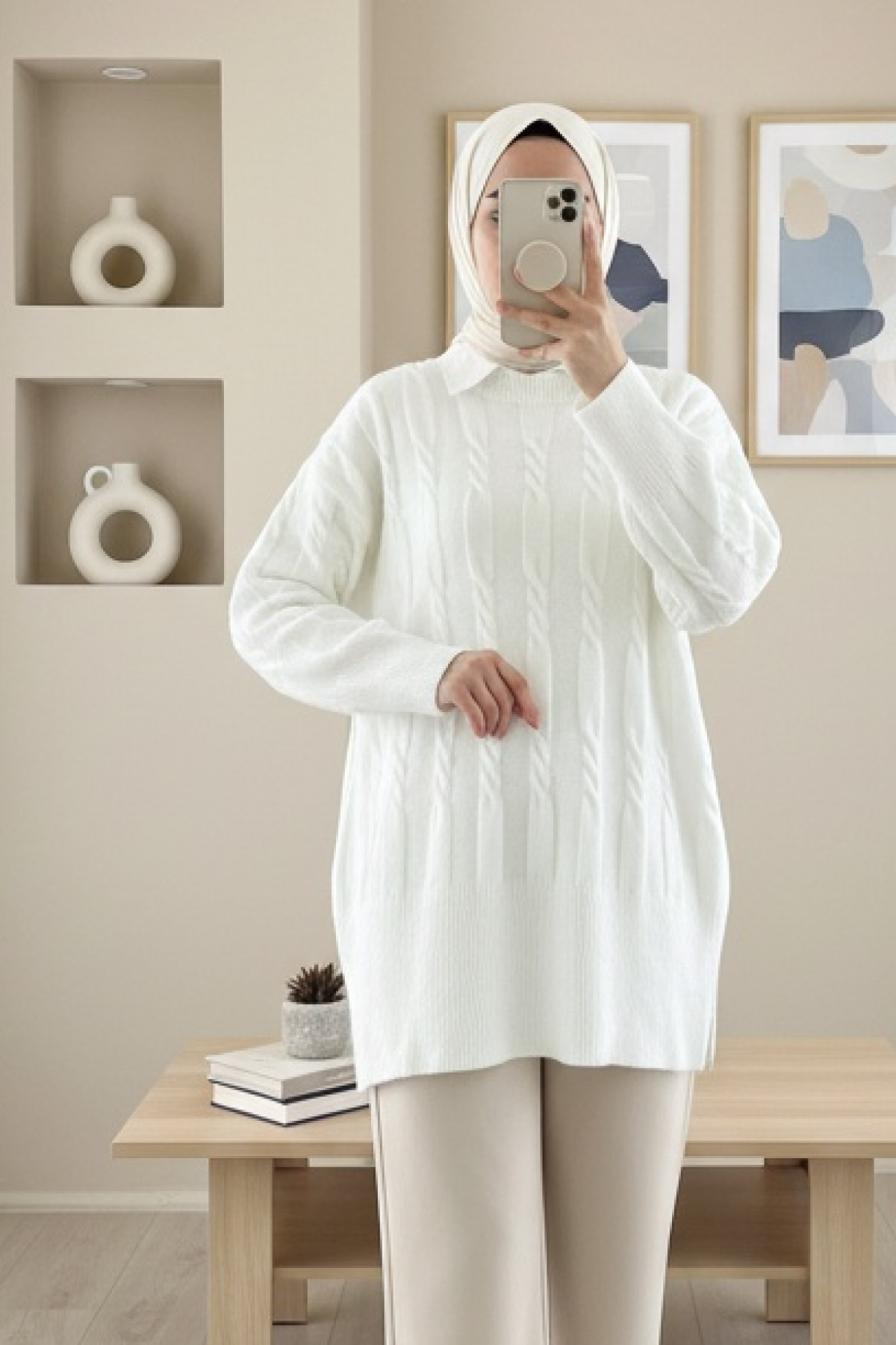 Soft Knitted Sweater with Embossed Pattern -Ecru