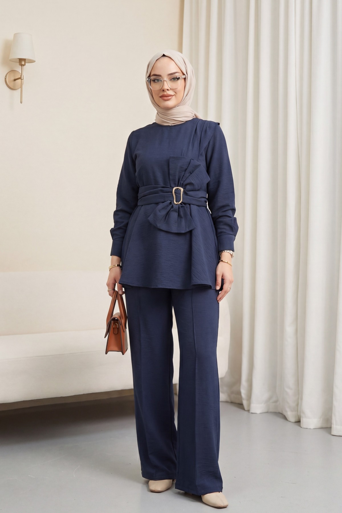Cupra Suit with Waist Buckle and Bow Detail Trousers -Navy blue