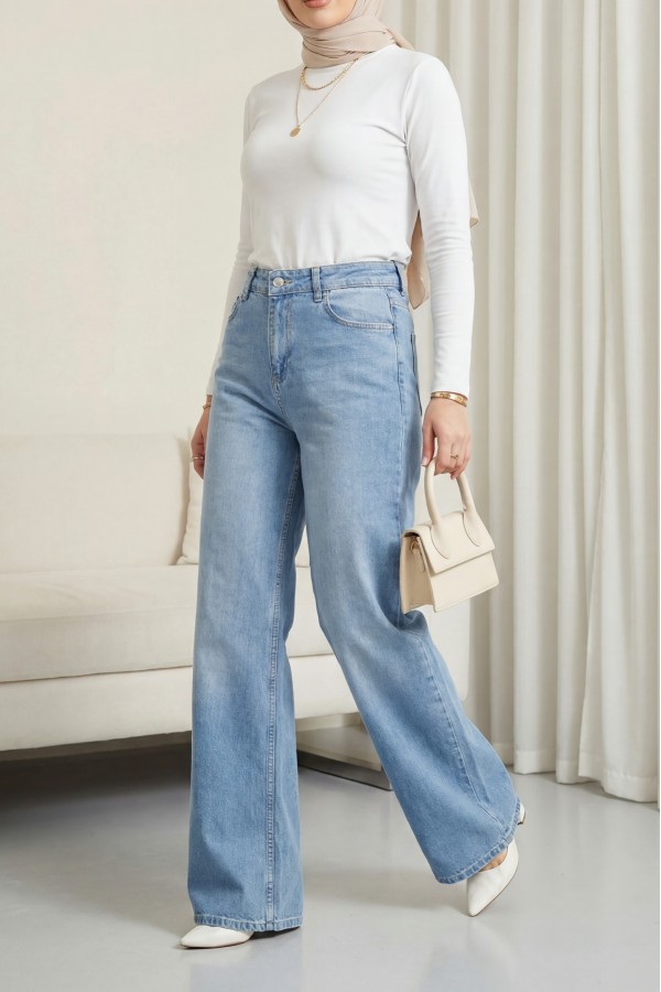 Straight Leg High Waist Jeans with Pockets -Ice Blue