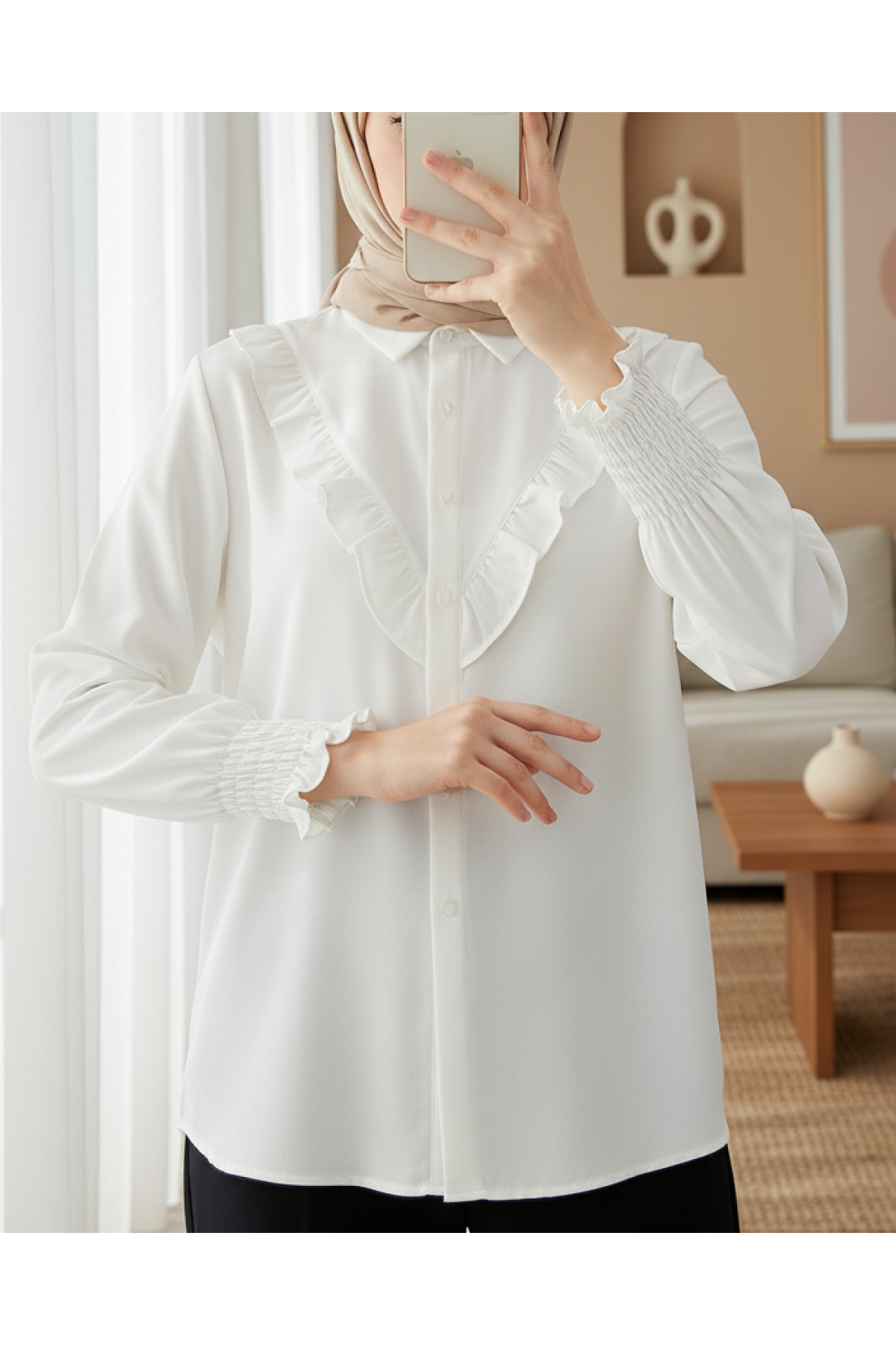 20223 Ruffled Long-Sleeve Shirt 