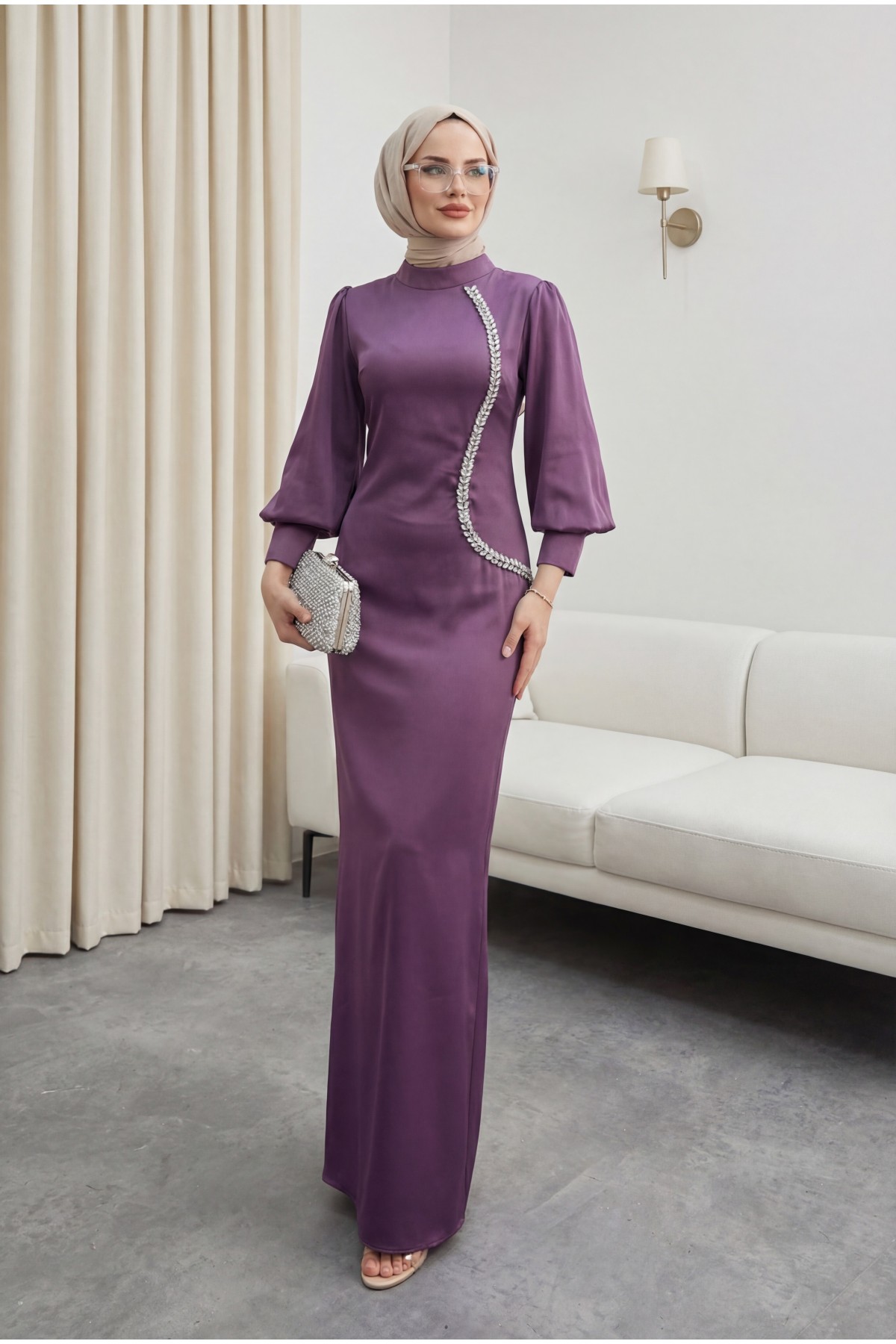 Satin Evening Dress with Zippered Cuff and Stone Detail -أرجواني