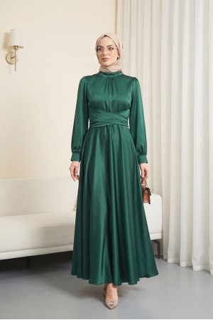 Beli Çapraz Bağlamalı Yuvarlak Yaka Saten Elbise -Zümrüt