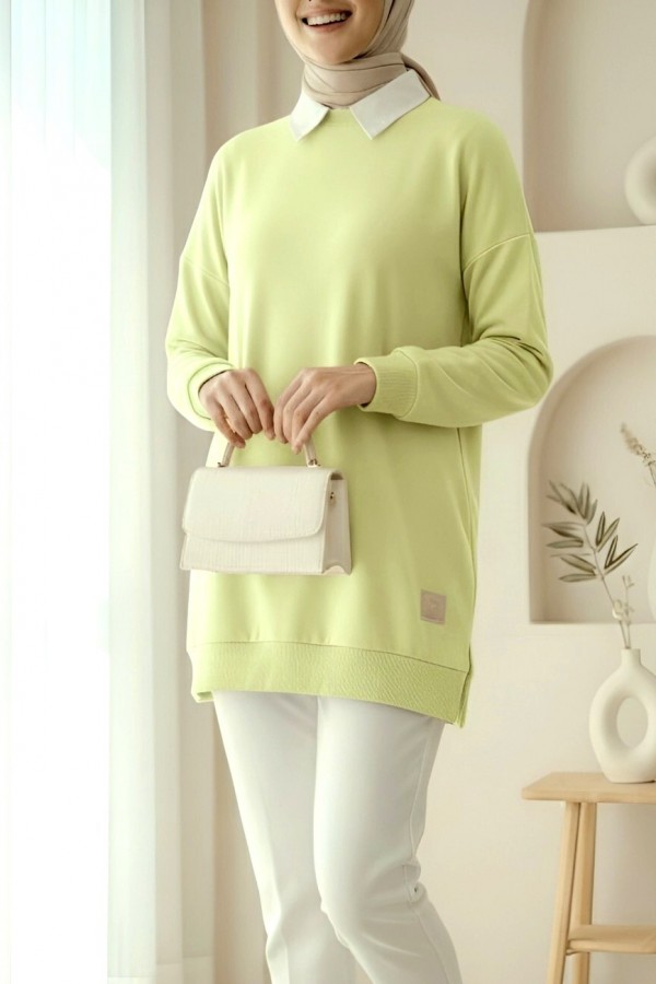 Crew Neck Slit Sweatshirt   -Light yellow