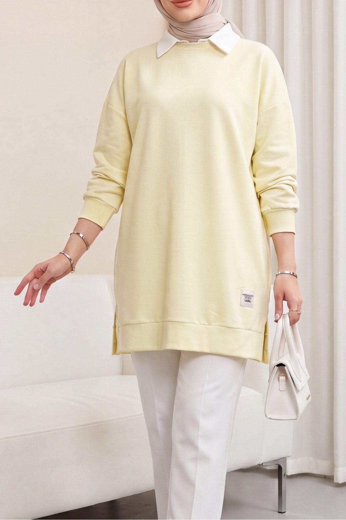 Crew Neck Slit Sweatshirt   -Light yellow