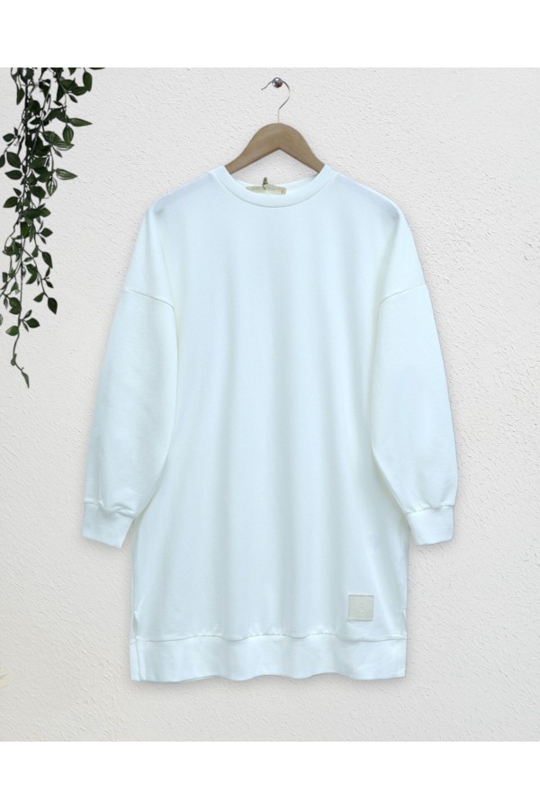 Crew Neck Slit Sweatshirt   -White
