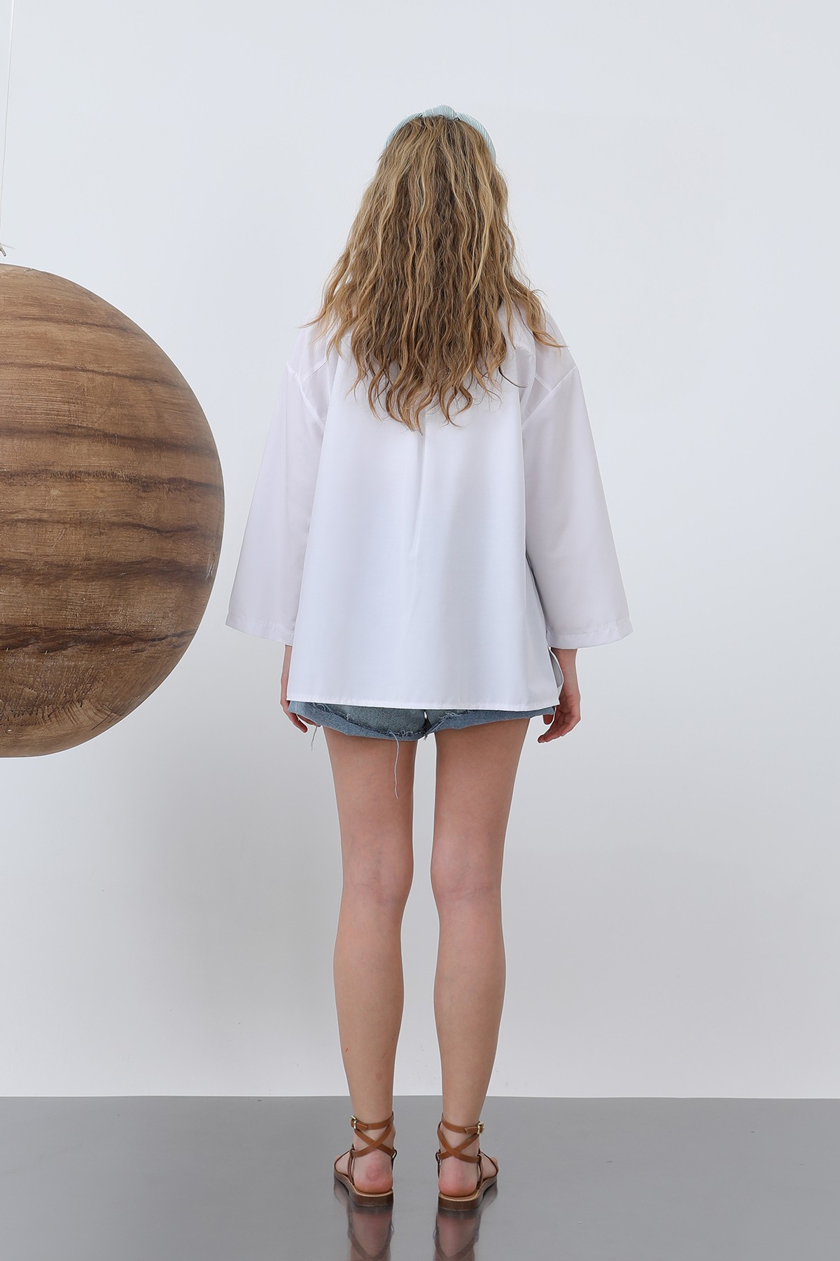 Women's Basic Shirt with Sleeve Detail  detay görseli