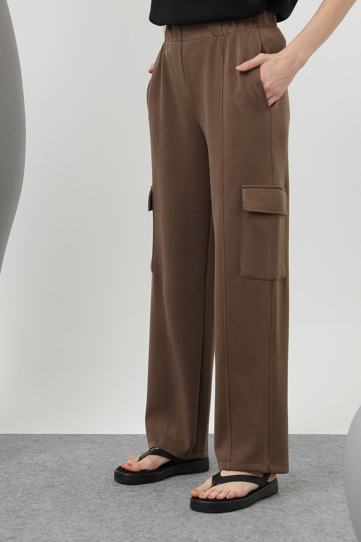 Women's Tracksuit with Pocket Detail 