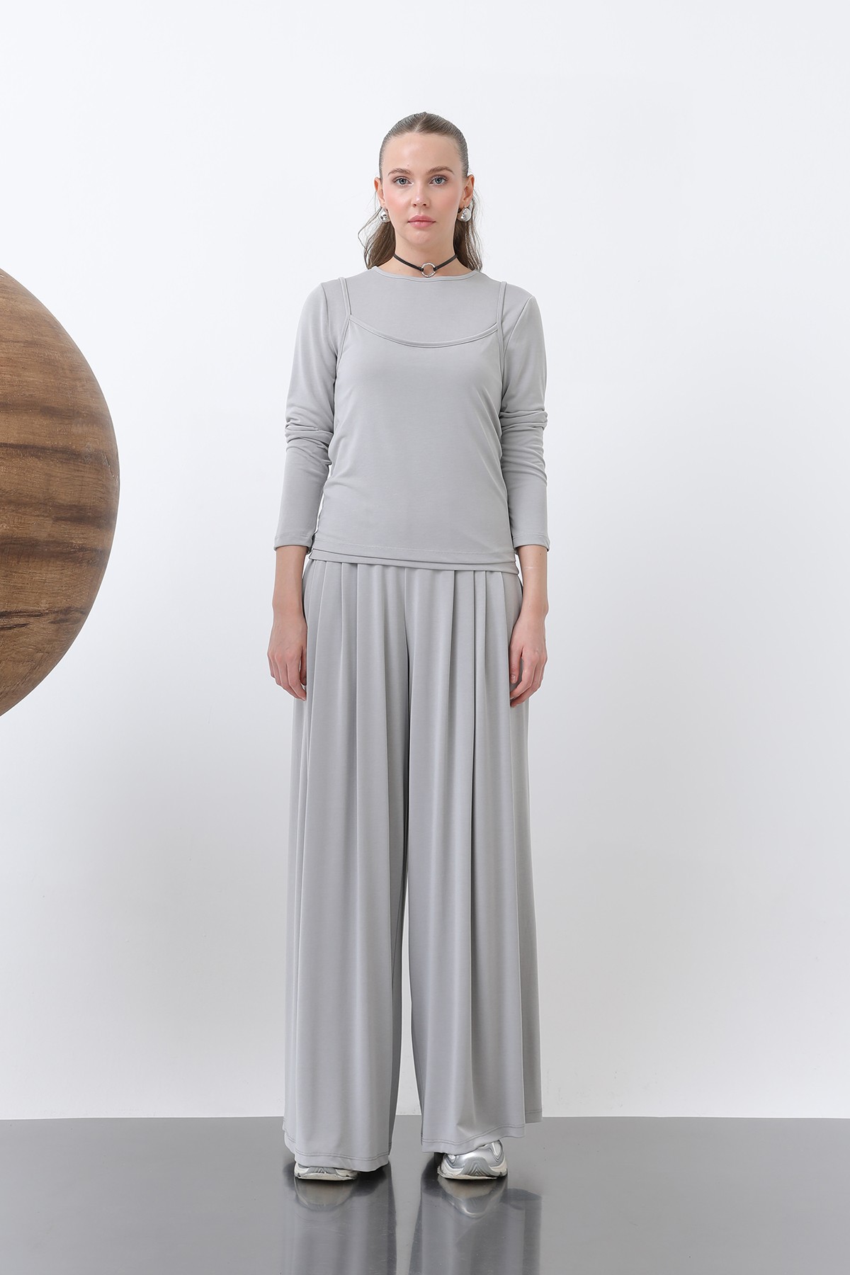 Women's Basic Elastic Waist Wide Trousers 