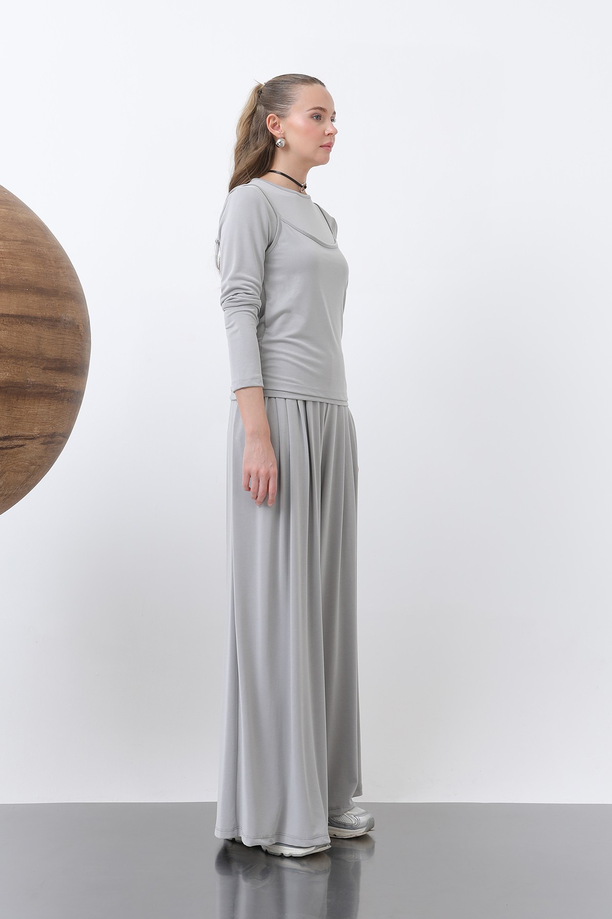 Women's Basic Elastic Waist Wide Trousers 