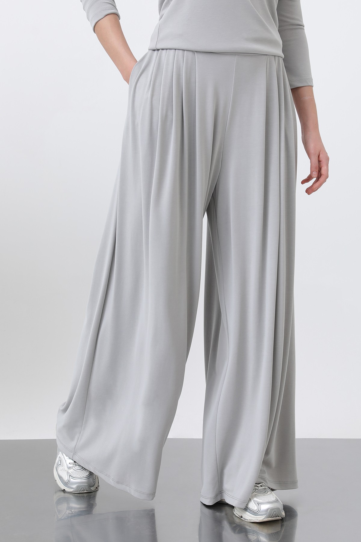 Women's Basic Elastic Waist Wide Trousers  detay görseli