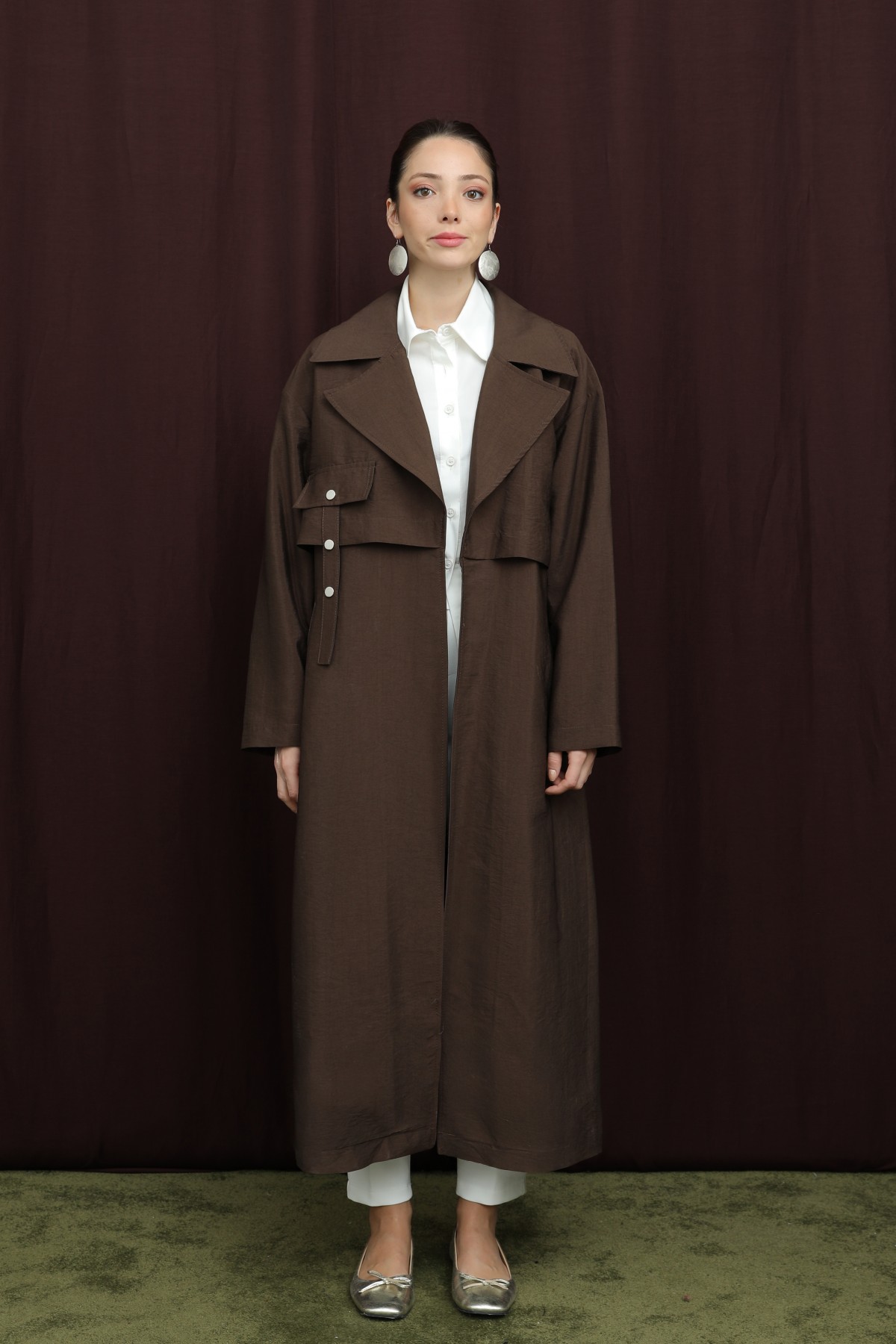 Women's Trench Coat with Pocket Flap Detail and Belt 