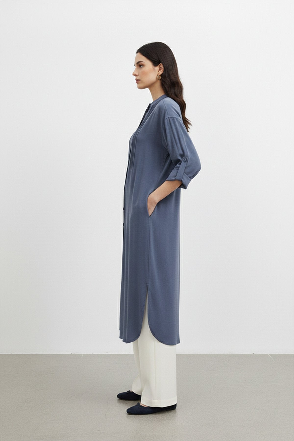 Women's Long-Sleeved Mandarin Collar Buttoned Pleated Detail Long Tunic – 10762TUN