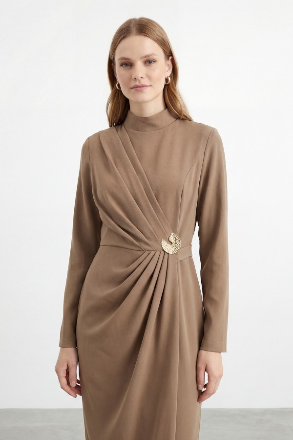 Women's Wrap-Style Long Dress with Buckle Detail 