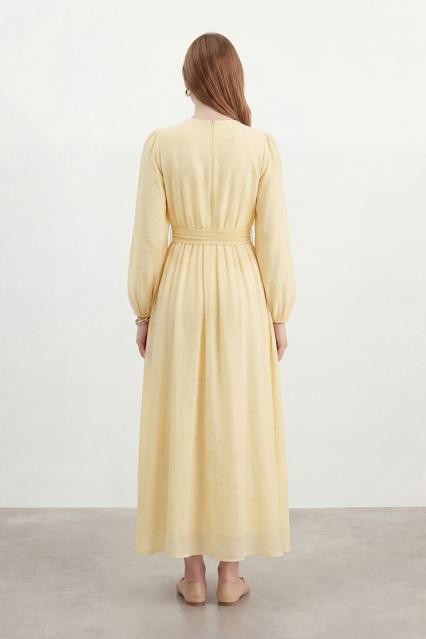 Women's Woven Dress with Ruffle Detail and Belt – 32485ELB