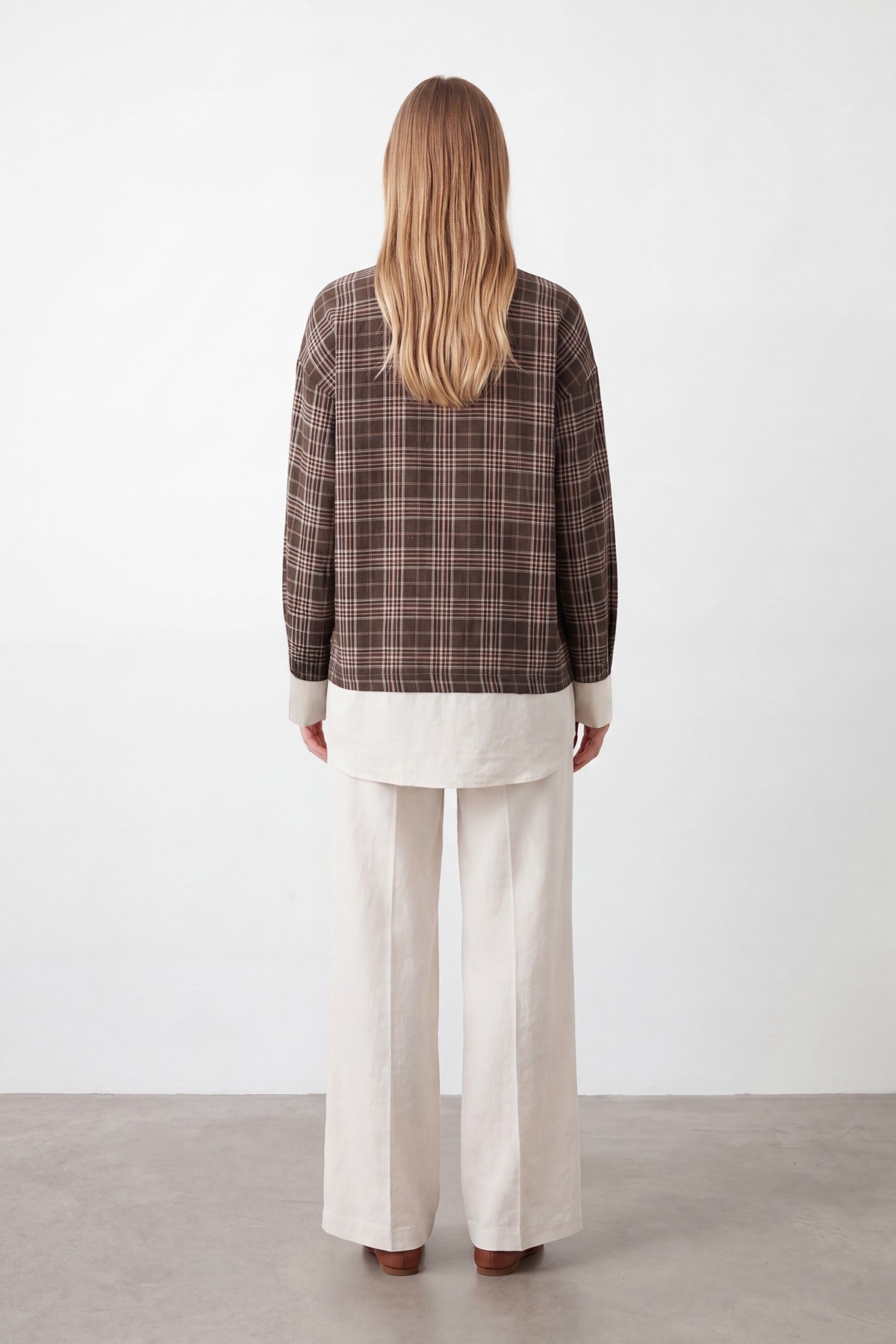 Women's Plaid Shirt with Brooch Detail   detay görseli