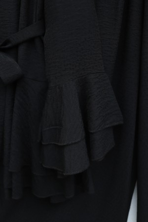 Kol Manşeti Volanlı Bol Paça Pantolonlu Kemerli Jakarlı Gofre Takım -Siyah