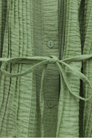 Pliseli Bağcıklı Etekli Jakarlı Gofre Takım -Fıstık Yeşili