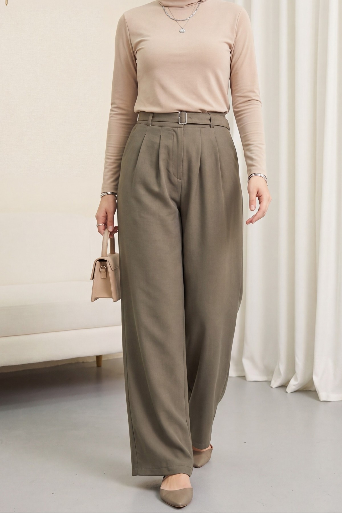 بنطلون Tencel Cupra بتفاصيل حزام خصر مطاطي -خاكي