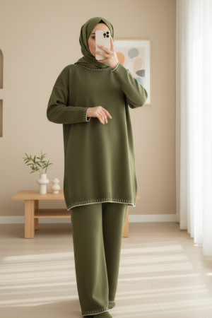 Yuvarlak Yaka Uçları Nakış Detaylı Triko Takım  -Haki