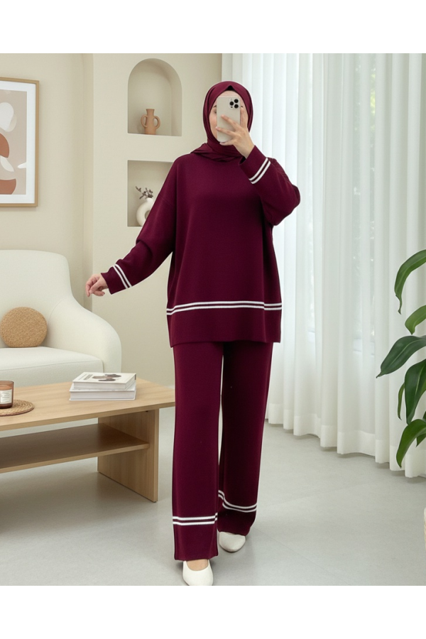 Striped Skirt and Sleeve Knitwear Suit -Maroon