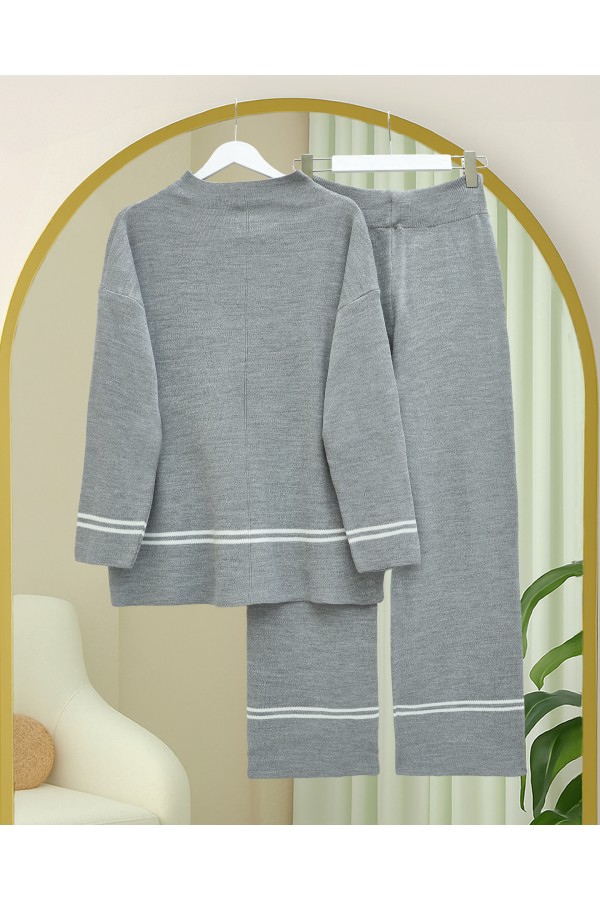 Striped Skirt and Sleeve Knitwear Suit -Grey