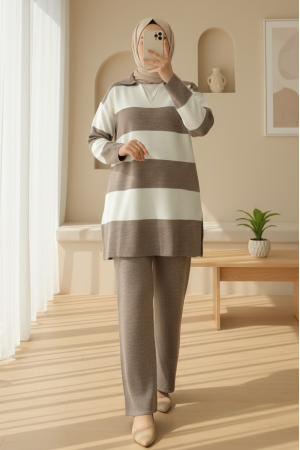 V Yaka Pantolonlu Triko Takım -Toprak