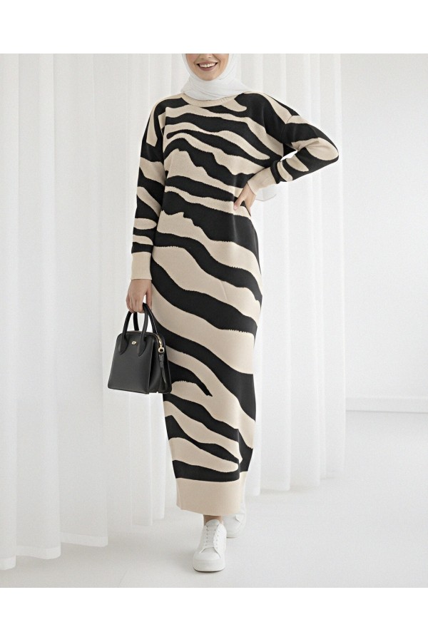 Slit Patterned Knit Dress -Stone