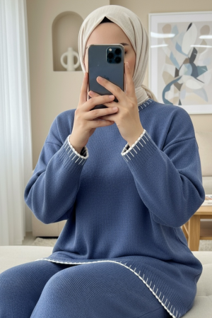 Yuvarlak Yaka Uçları Nakış Detaylı Triko Takım -İndigo