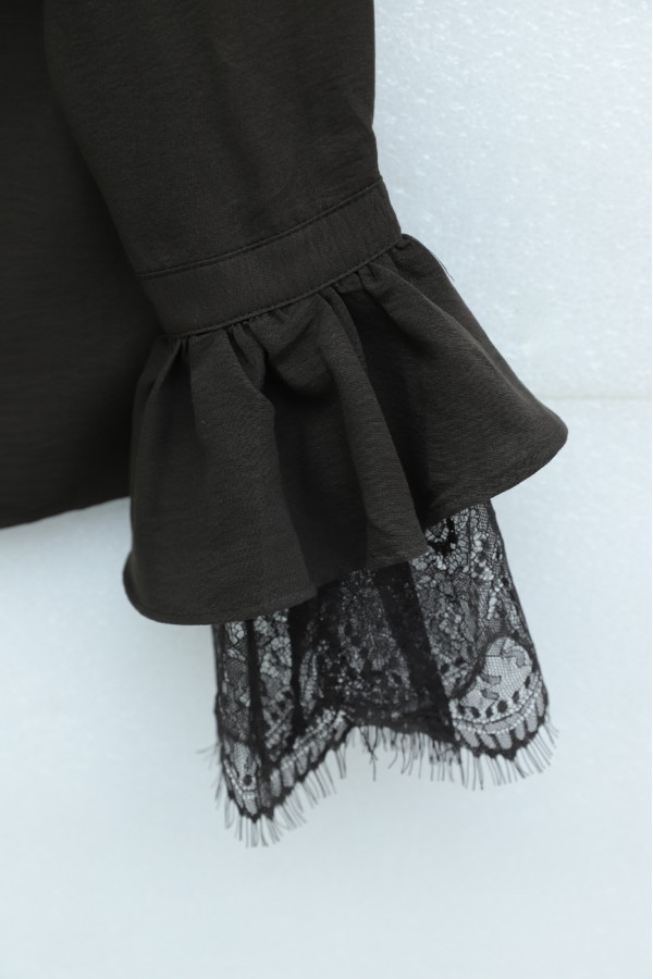 Cupra Ayrobin Shirt with Tie-Collar Guipure Lace and Ruffled Sleeves -Dark Coffee