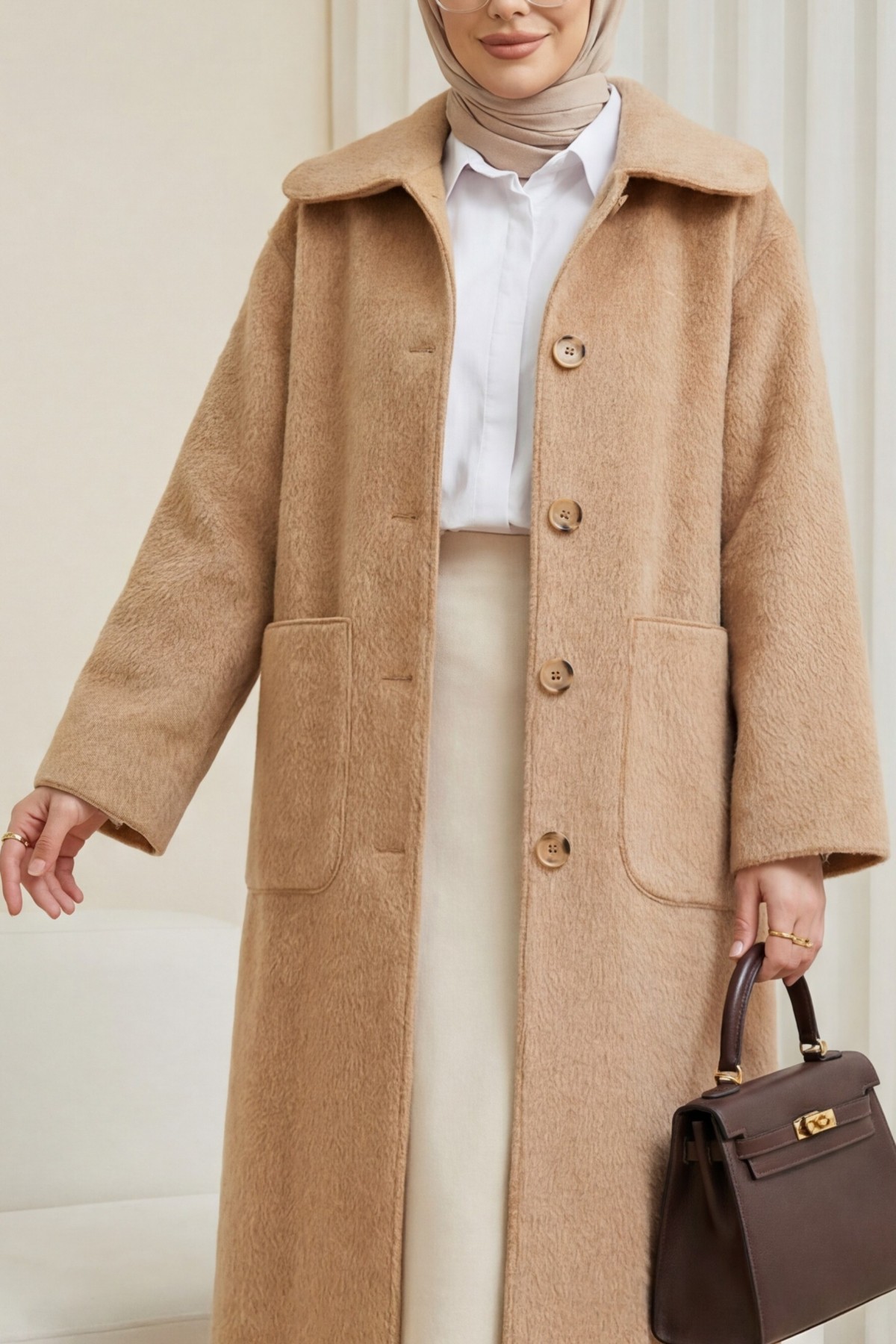 Chain Detailed Tunnel Laced Vest  -Mink color