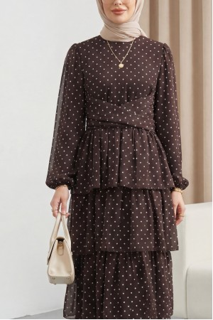 فستان شيفون منقط متعدد الطبقات مع تنورة برباط متقاطع -بنى