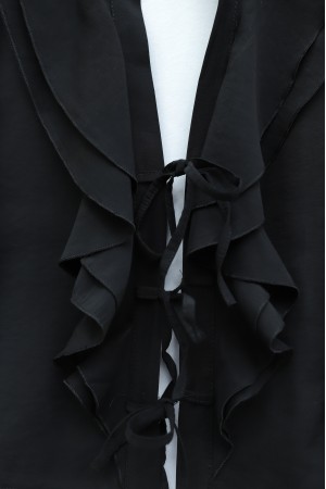 Önü Biritli Bağlamalı Volan Detaylı Etekli Modal Takım  -Siyah