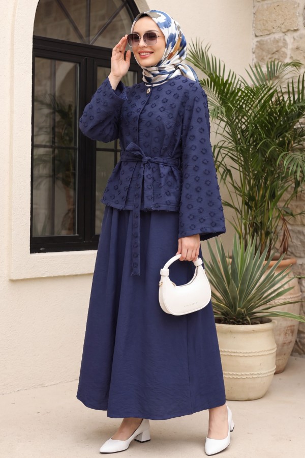 Single-Button Belted Skirt with Pockets and Embossed Jacquard Pattern -Navy blue