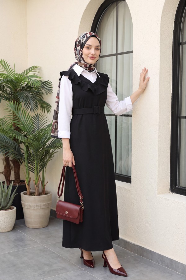 Yakası V Kemerli Uzun Jile Elbise    -Siyah