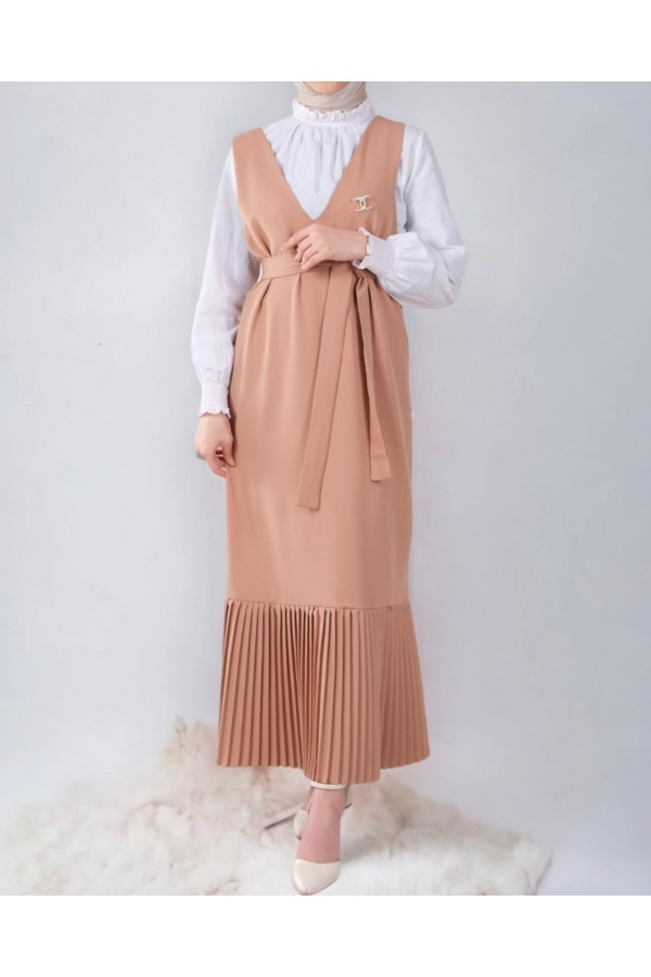 Skirt Pleated Belted Gilet -Mink color