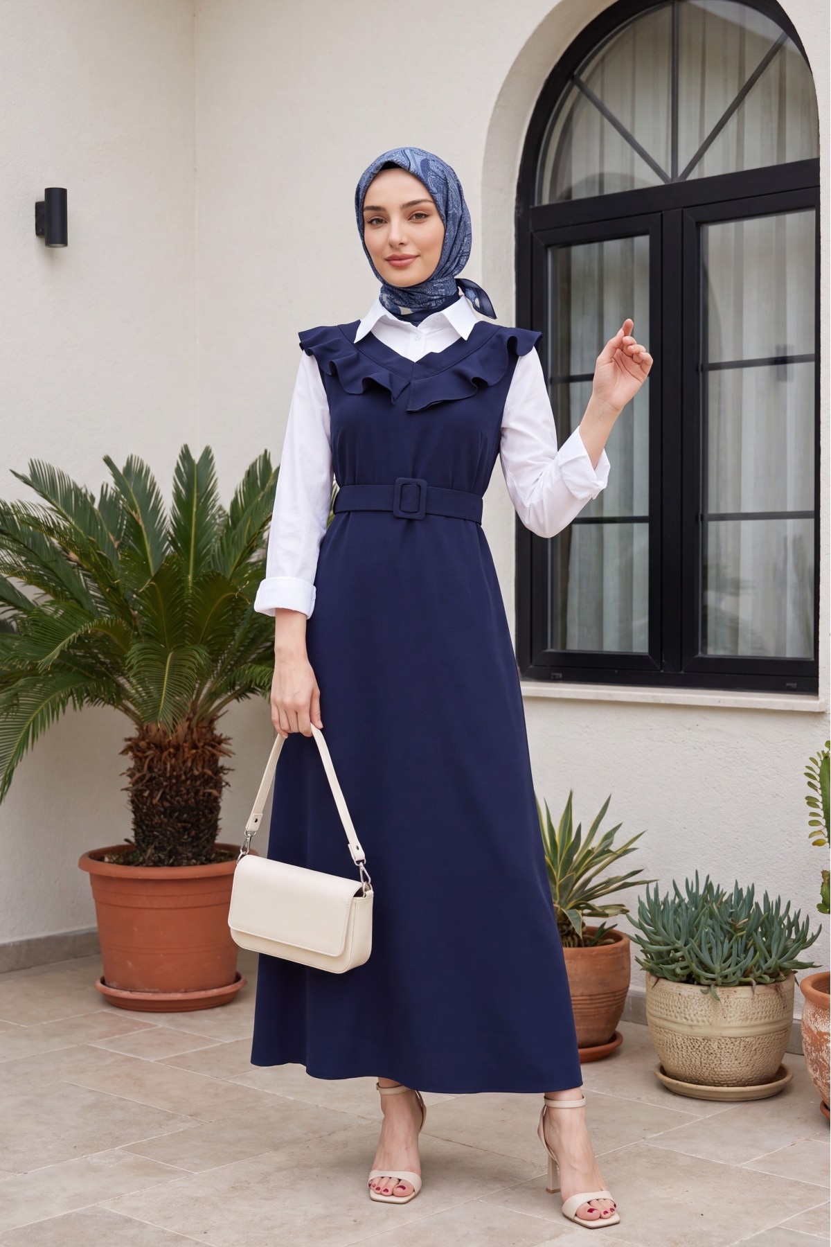 V Neck Long Gilet Dress        -dark lacquer