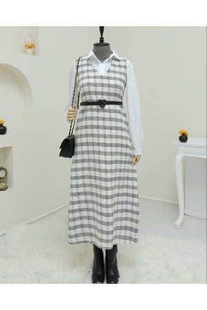 جيليه تويد برقبة على شكل حرف V  -أبيض سكري