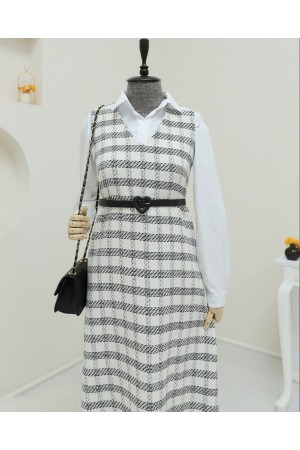 جيليه تويد برقبة على شكل حرف V  -أبيض سكري