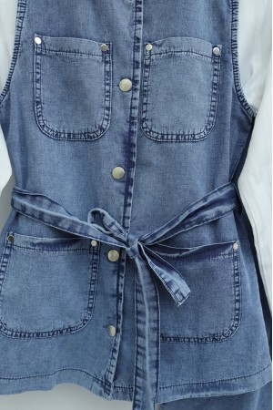 Bol Paça Pantolonlu Cepli Düğmeli Yelekli Kot Takım -Buz Mavi