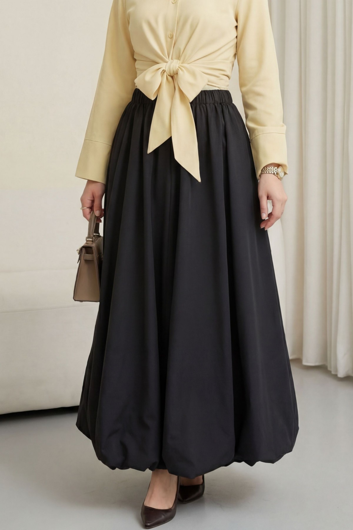 Lined Poplin Balloon Skirt with Elastic Waistband -Black